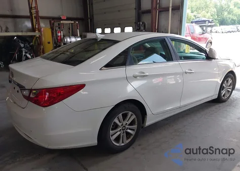 2013 Hyundai Sonata Gls z USA, uszkodzony, nr VIN 5NPEB4AC5DH635336